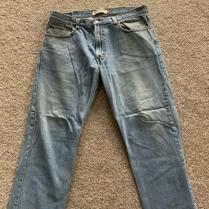 Men’s Levi jeans